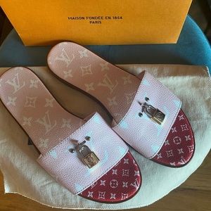 Louis vuitton slip on sandals